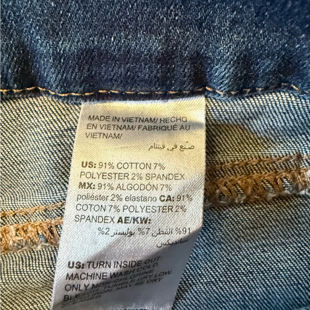 Chicos Slim Leg Jean Capris - Picture 3 of 4